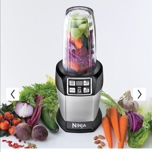 Nutri Ninja Single-Serve Blender with Auto-iQ